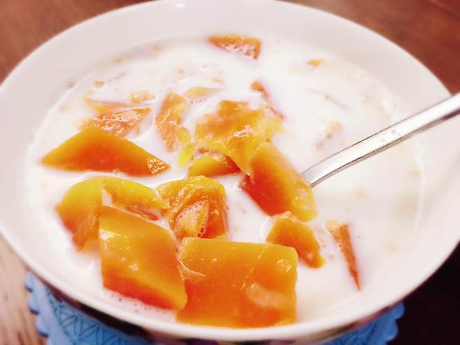 广州港式甜品培训-木瓜牛奶甜品教学